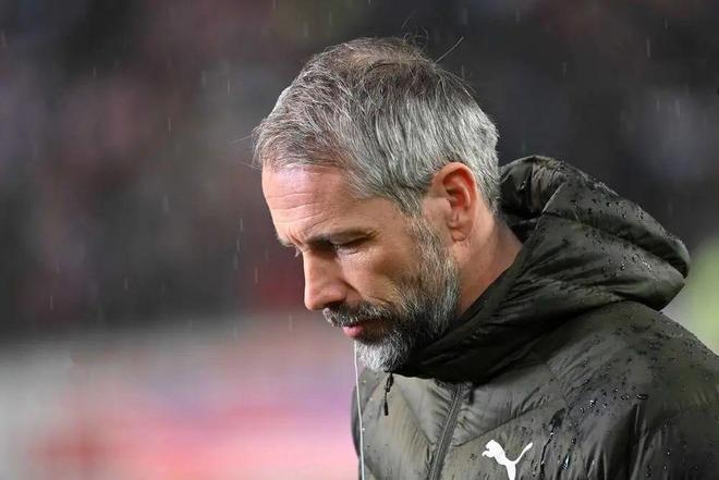 英雄-阿贾克斯窗口期队长鼓劲，志在德国杯名次提升，目标明确，更衣室氛围转暖(阿贾克斯迎战费耶诺德)