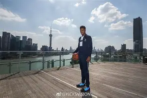 英雄联盟s15-风云突变！达拉斯独行侠冲刺阶段外线爆发；葡超版图或变；信心回归；心理建设被强调