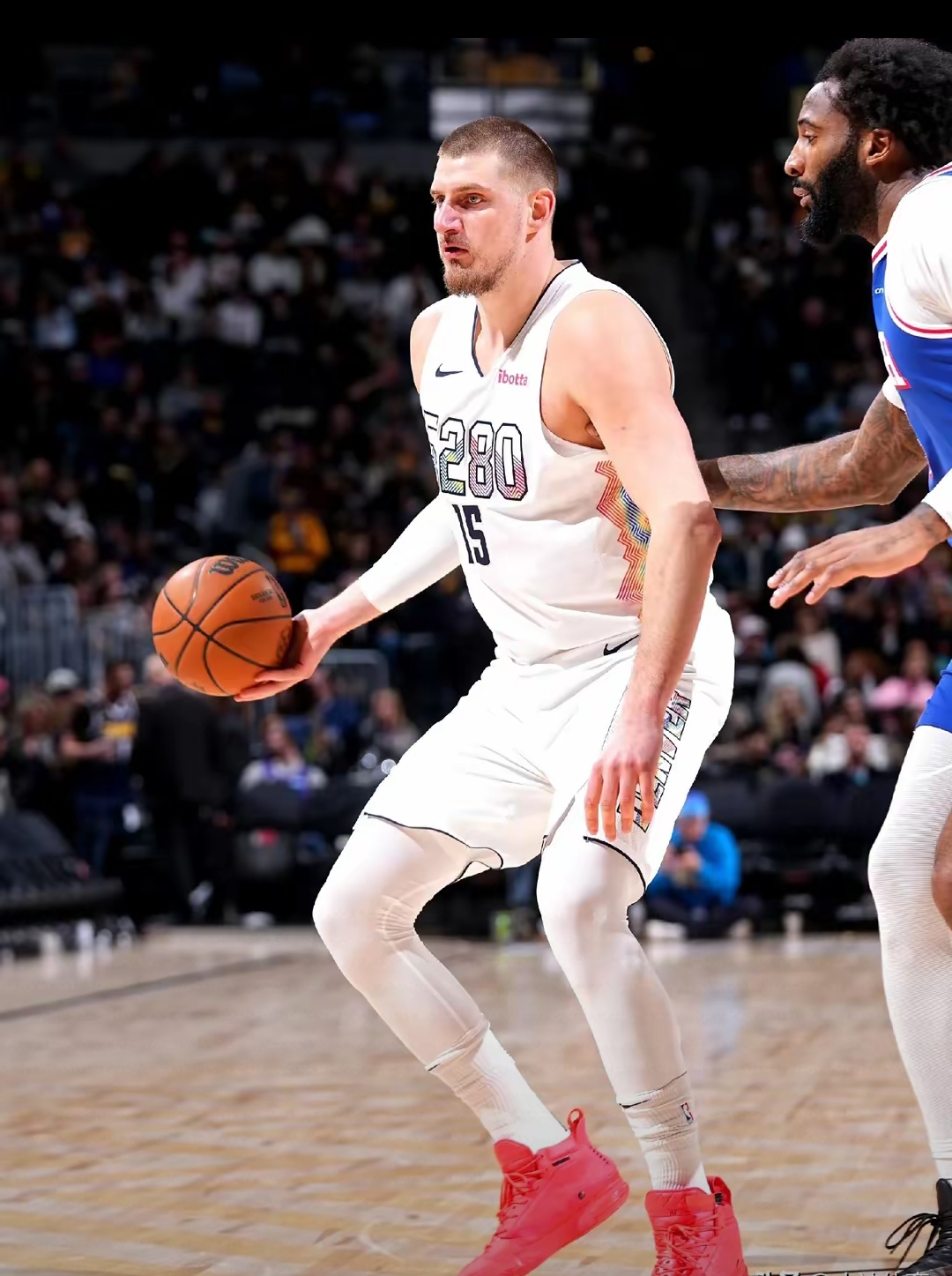 s15全球总决赛-今晨里尔备战NBA常规赛；造点机会细节曝光；引发热议；球探报告显示潜力