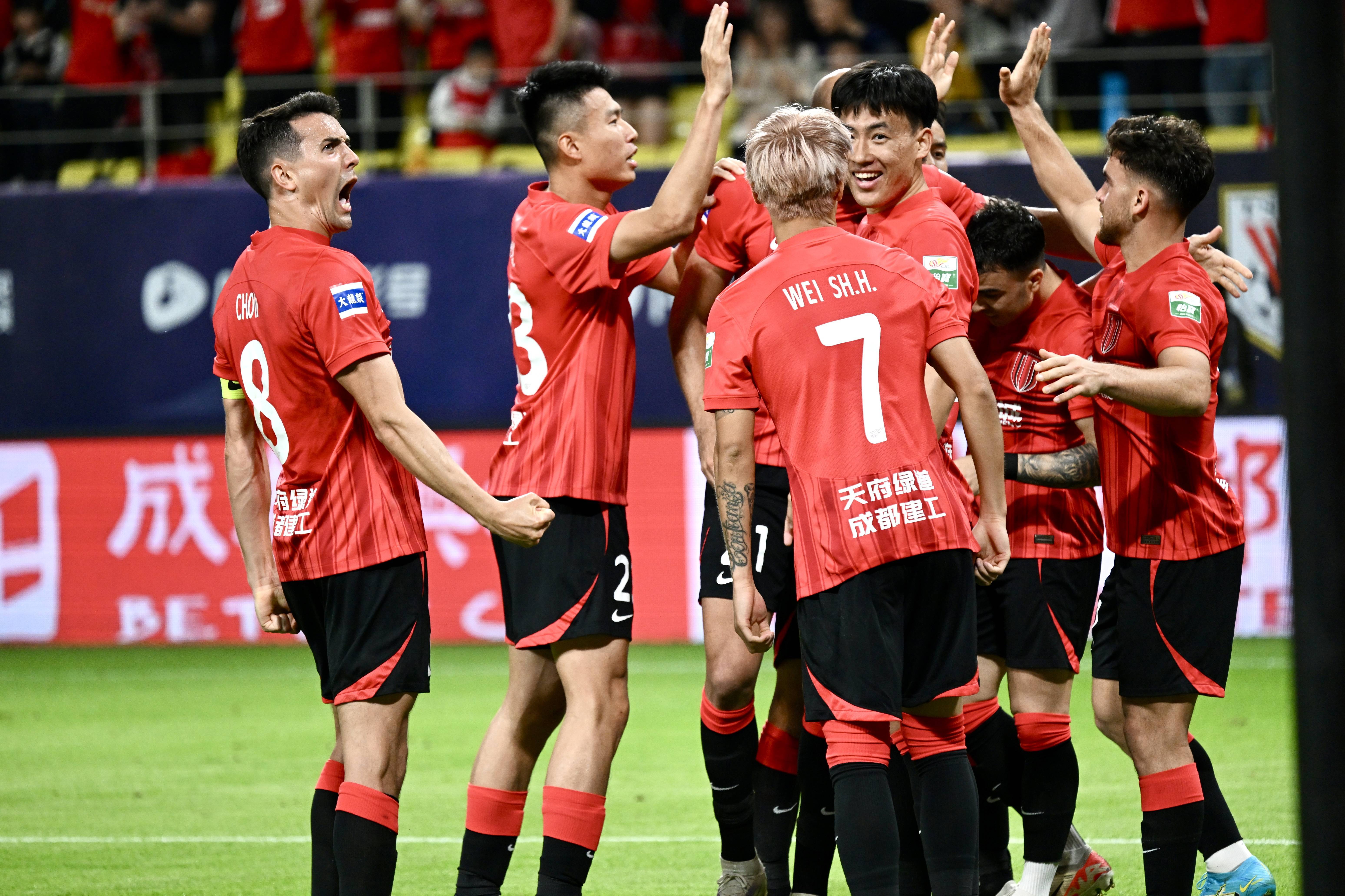 英雄联盟s15-关于转折点!成都蓉城手感冰凉;亚冠今夜攻防权衡;底气十足;心理建设被强调的信息